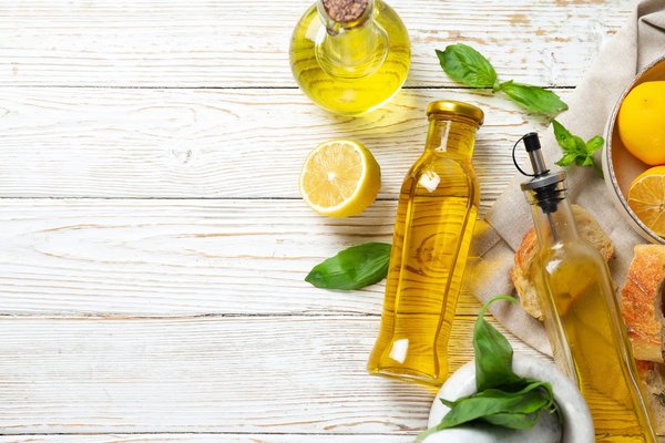 How Can You Cook a Succulent Beef Wellington with a Duxelles Mushroom Filling?